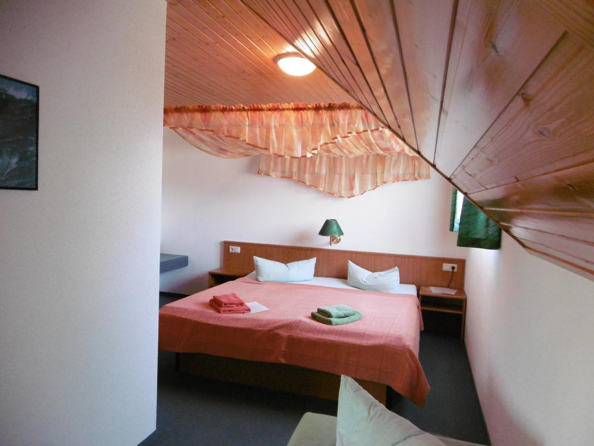 Hotel & Pension Assmann Hochkirch Exterior photo